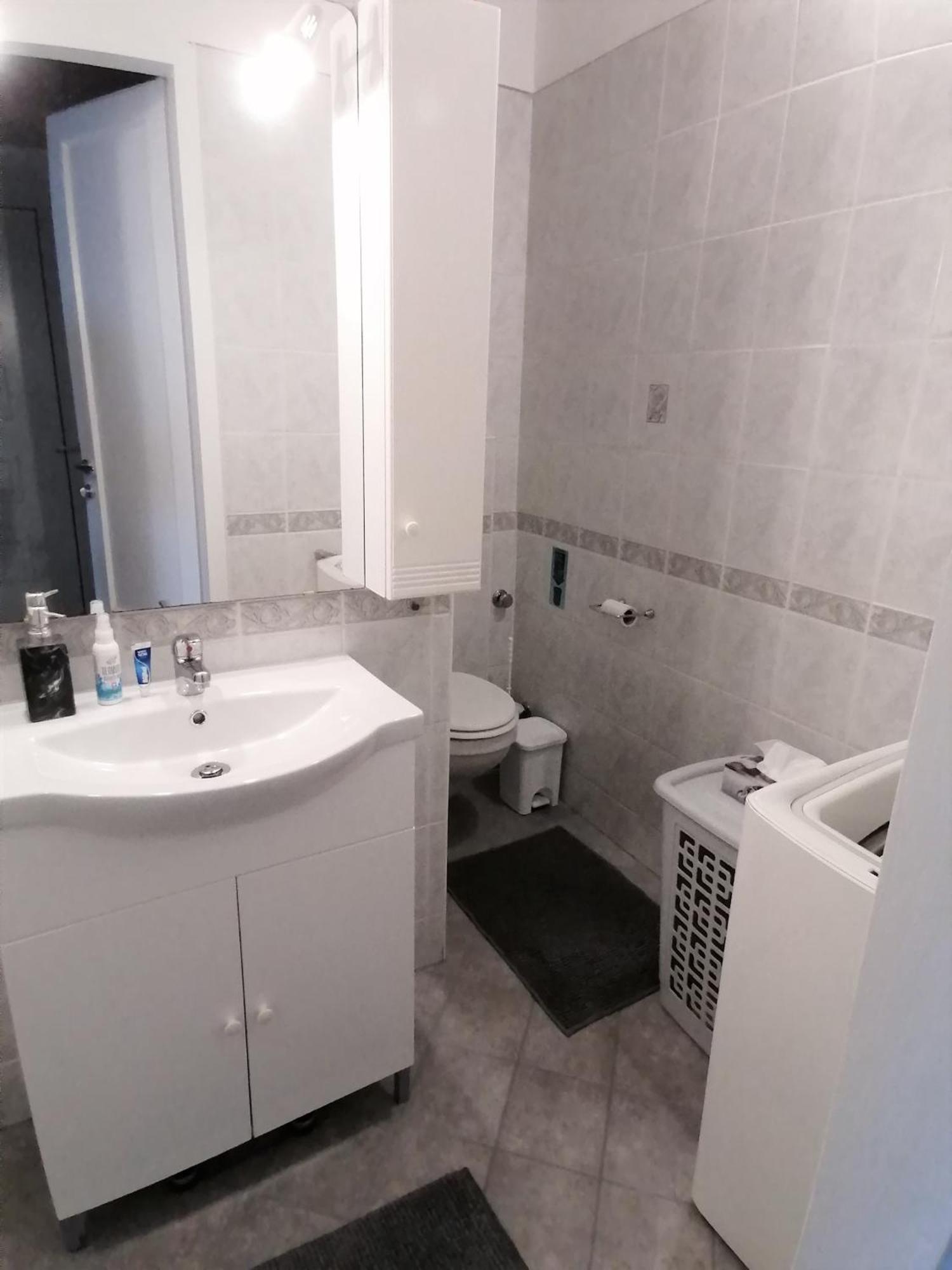Apartment A Jump From Downtown Budapest